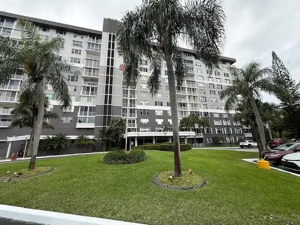 3850 Washington Street #703, Hollywood, FL 33021