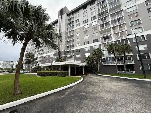 3850 Washington Street #703, Hollywood, FL 33021 - #2