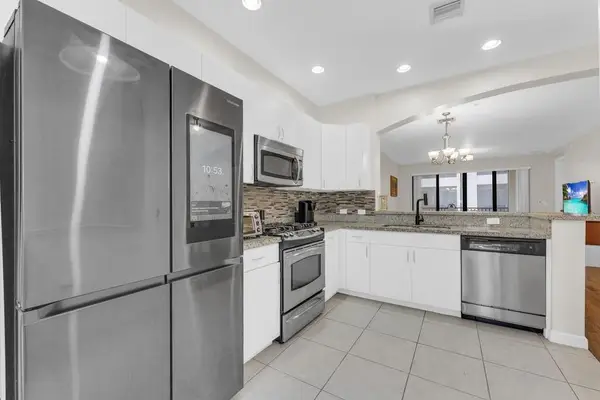 2955 NW 126th Avenue #212-5, Sunrise, FL 33323
