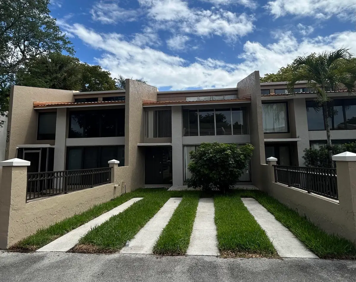 750 E Coco Plum Circle #2, Plantation, FL 33324 - #1