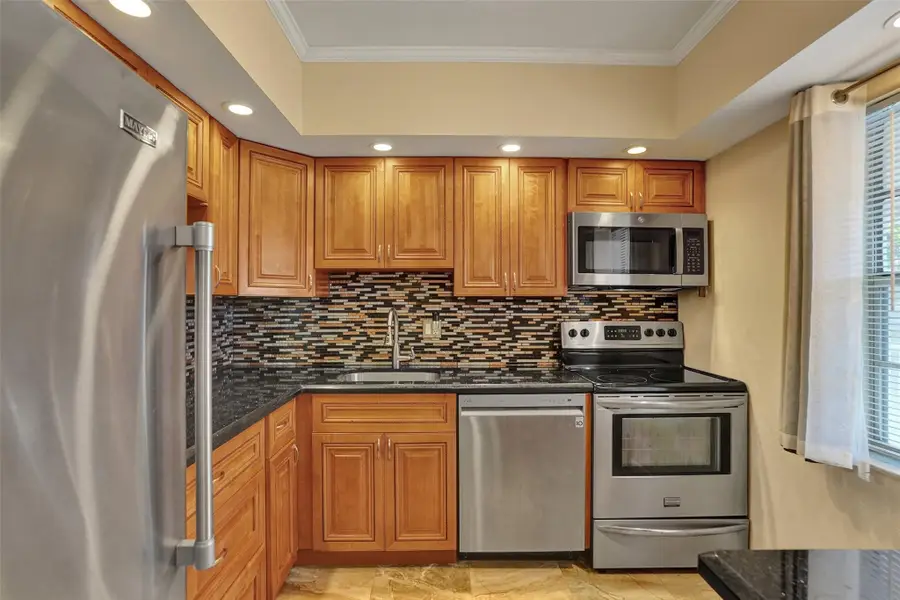 651 NW 80th Terrace #207, Margate, FL 33063 - #3