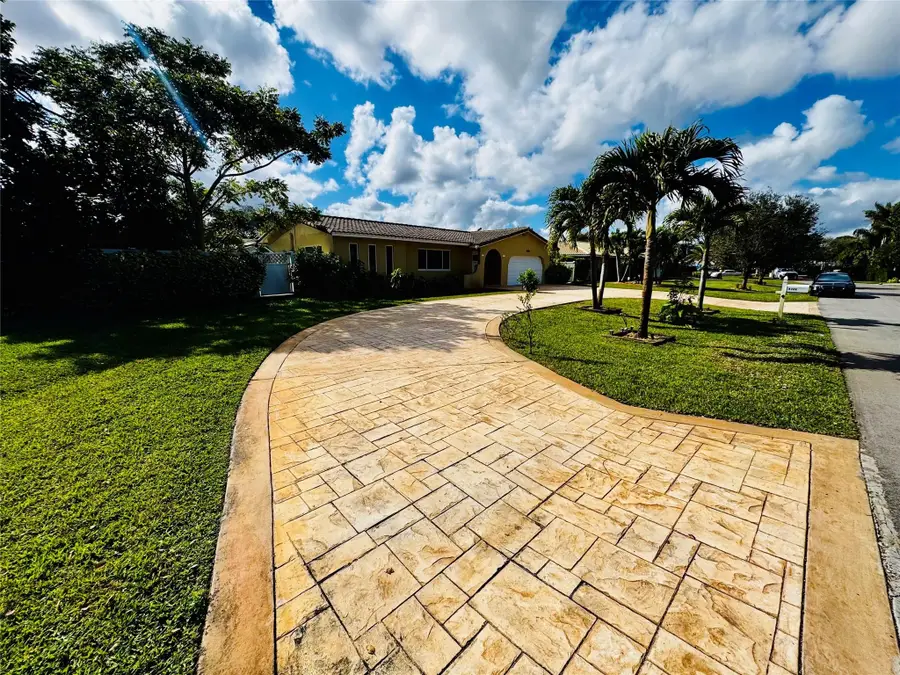 8306 NW 36th Street, Coral Springs, FL 33065 - #3