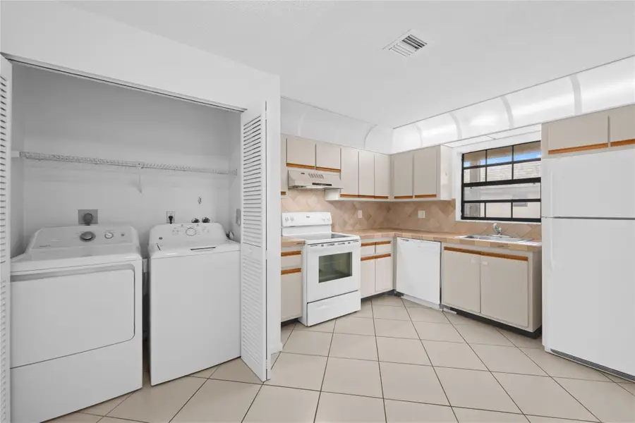 3574 NW 95th Terrace #8q, Fort Lauderdale, FL 33351 - #3