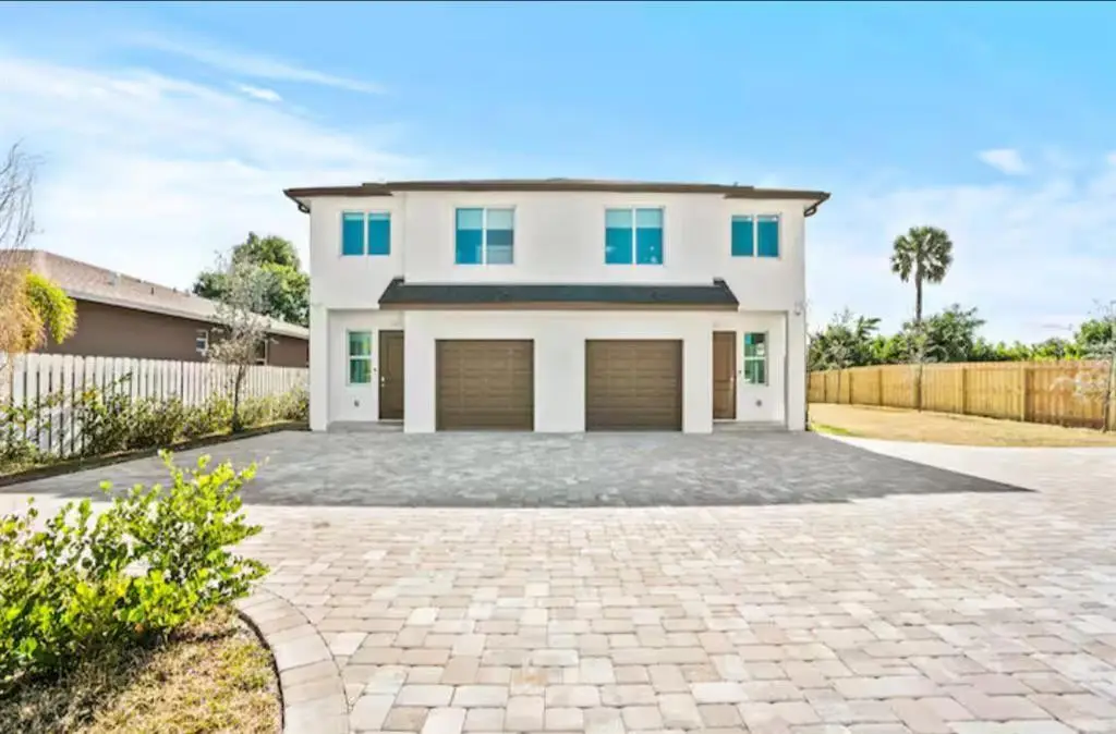 1547 W 26th Court, Riviera Beach, FL 33404 - #1