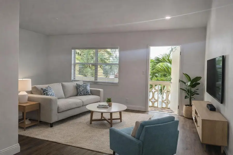 815 Middle River Drive #Unit 215, Fort Lauderdale, FL 33304 - #3