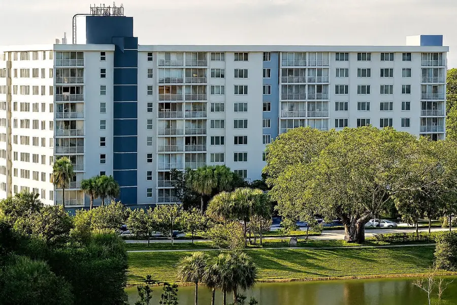 4200 Hillcrest Drive #201, Hollywood, FL 33021 - #3