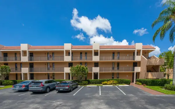 5926 Coral Lake Drive #302, Margate, FL 33063