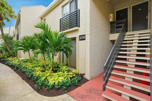 5218 NE 6th Avenue #G2, Oakland Park, FL 33334