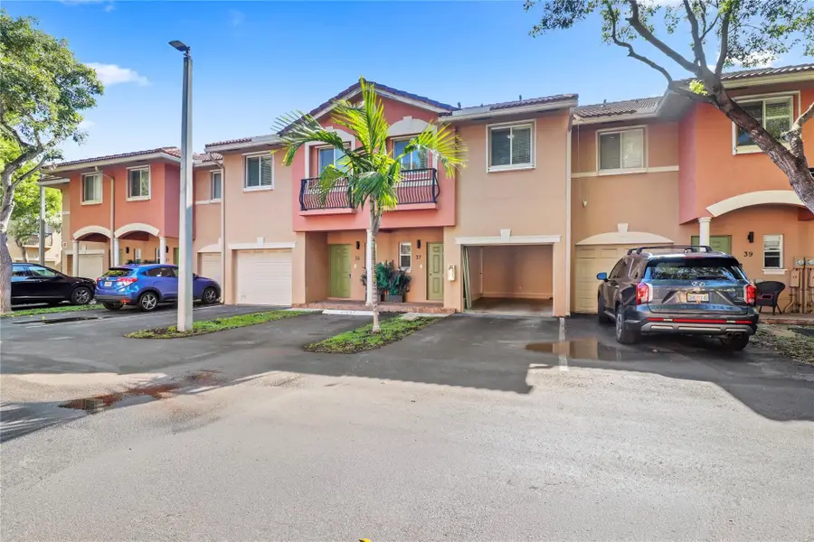 37 SE 3rd Avenue, Hallandale Beach, FL 33009 - #3
