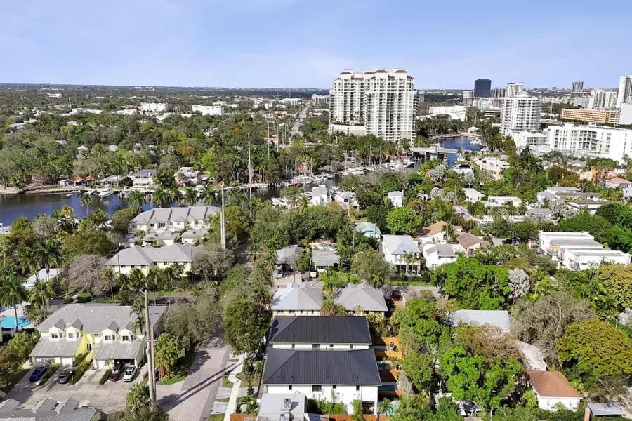 604 SW 7th Avenue, Fort Lauderdale, FL 33315 - #3