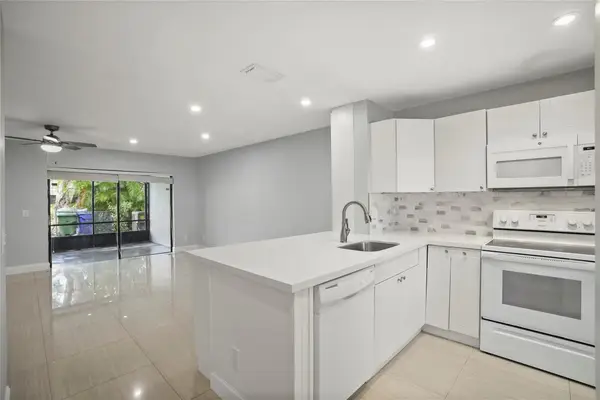 510 NW 103rd Terrace #510, Pembroke Pines, FL 33026