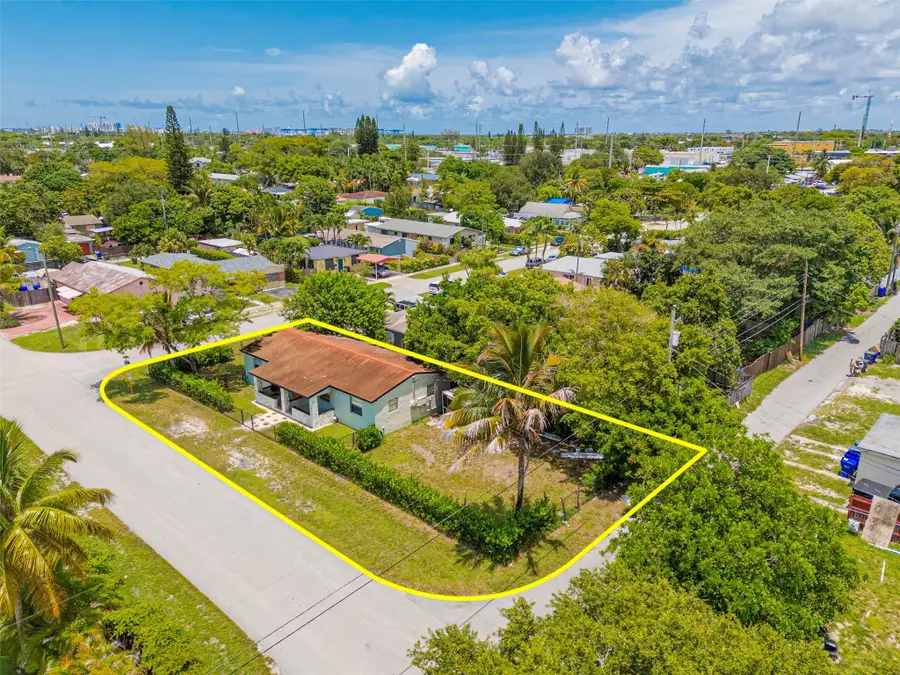 1923 N 23rd Avenue, Hollywood, FL 33020 - #3