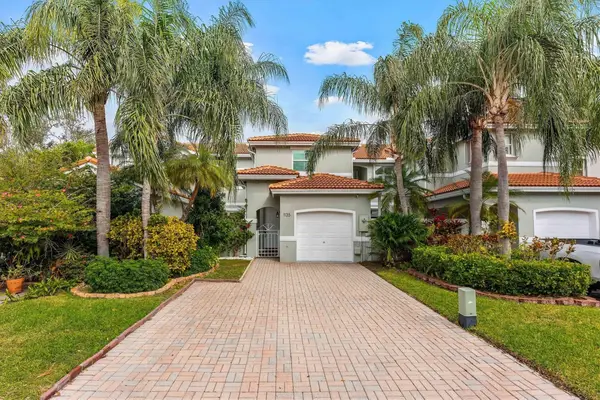 1135 Buttonwood Lane, Hollywood, FL 33019