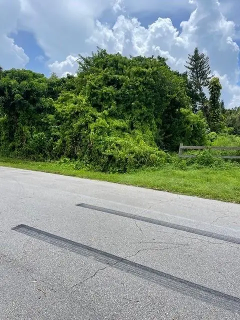 555 Sacramento Street, ,, FL 33903