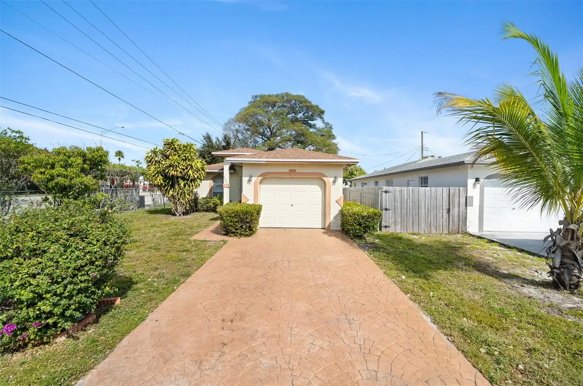 3095 NW 8th Street, Fort Lauderdale, FL 33311 - #1
