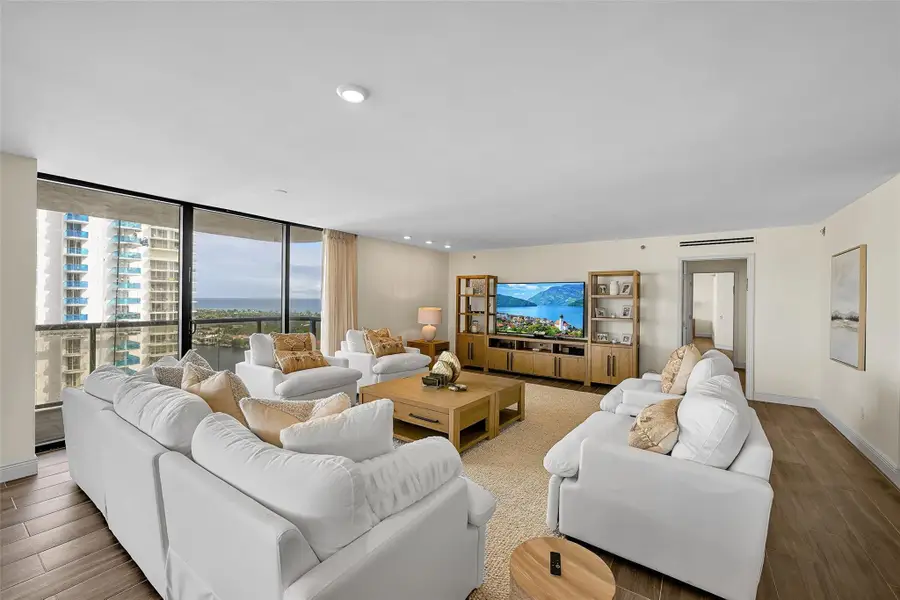 19667 Turnberry Way #20gr, Miami, FL 33180 - #2