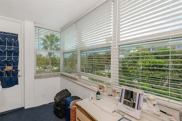 2751 Taft Street #305, Hollywood, FL 33020