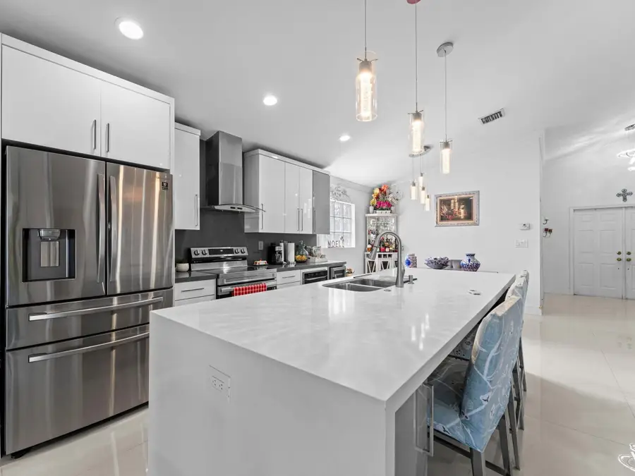 181 SW 203rd Avenue, Pembroke Pines, FL 33029 - #2