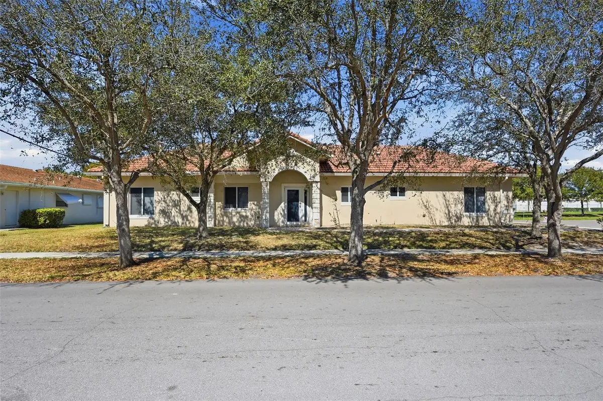911 NE 12th Avenue, Pompano Beach, FL 33060 - #1