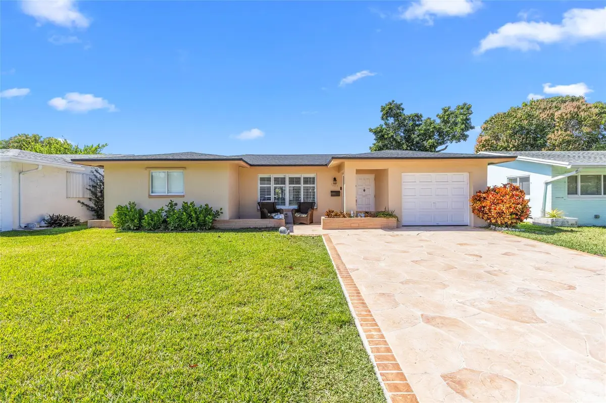 5607 NW 49th Avenue, Tamarac, FL 33319 - #1
