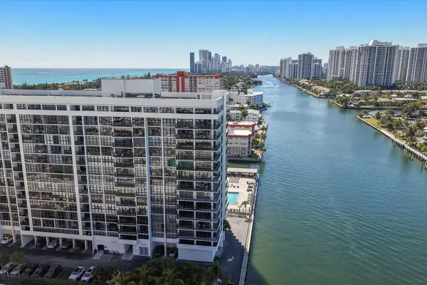 2017 S Ocean Drive #Ph1, Hallandale Beach, FL 33009
