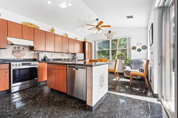 3274 NW 22nd Avenue, Oakland Park, FL 33309