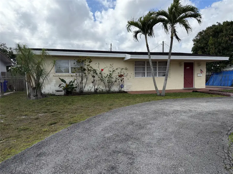 8870 Taft Street, Pembroke Pines, FL 33024 - #2