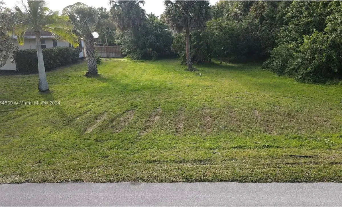755 38th Court, Vero Beach, FL 32968 - #1