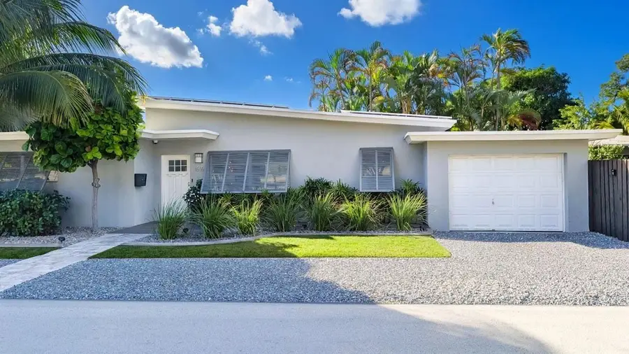 1516 NE 12th Street, Fort Lauderdale, FL 33304 - #2