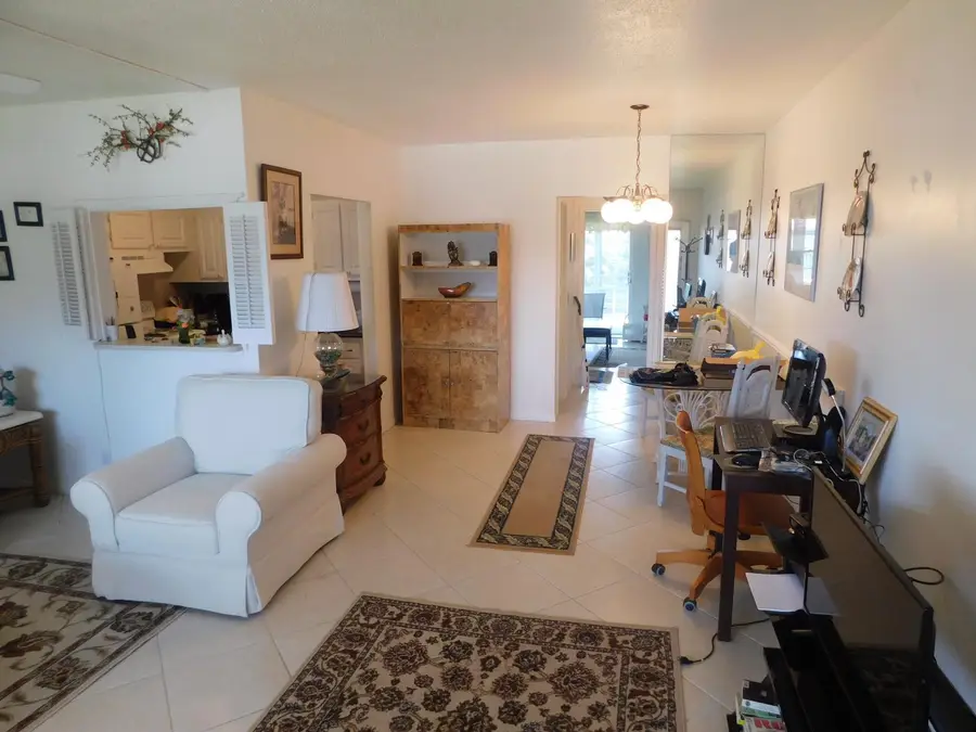 110 Salisbury E, West Palm Beach, FL 33417 - #3
