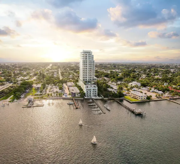 4714 N Flagler Drive #1801, West Palm Beach, FL 33407