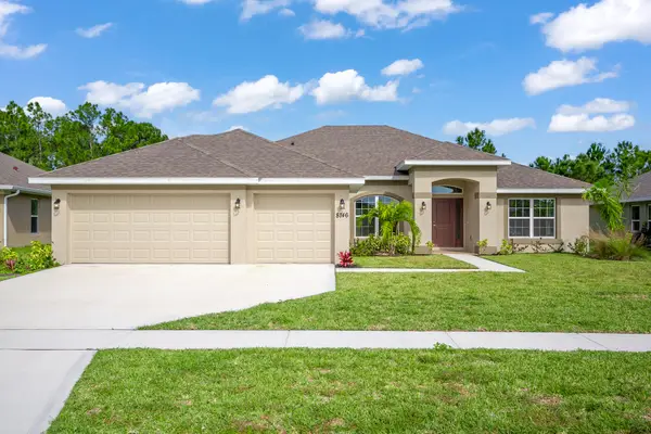 8746 Waterstone Boulevard, Fort Pierce, FL 34951