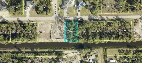 934 Alcalde Street E, Lehigh Acres, FL 33974