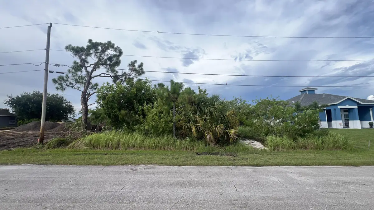 2607 SW Fair Isle Road, Port Saint Lucie, FL 34987 - #1