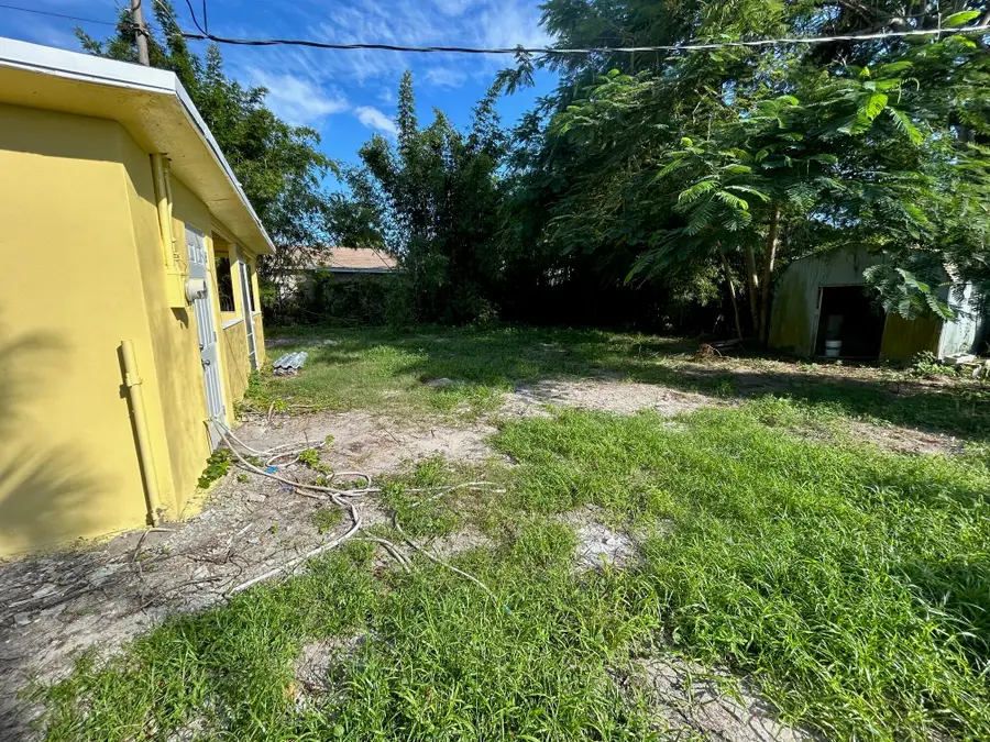 5840 Banana Road, West Palm Beach, FL 33413 - #3