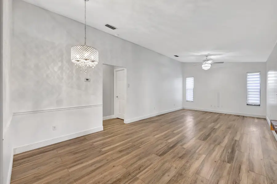 654 SW Pueblo Terrace, Port Saint Lucie, FL 34953 - #3