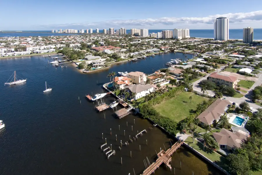 2715 Lake Drive, Riviera Beach, FL 33404 - #3