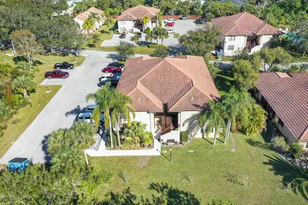 2432 SE Garden Terrace #703, Port St Lucie, FL 34952