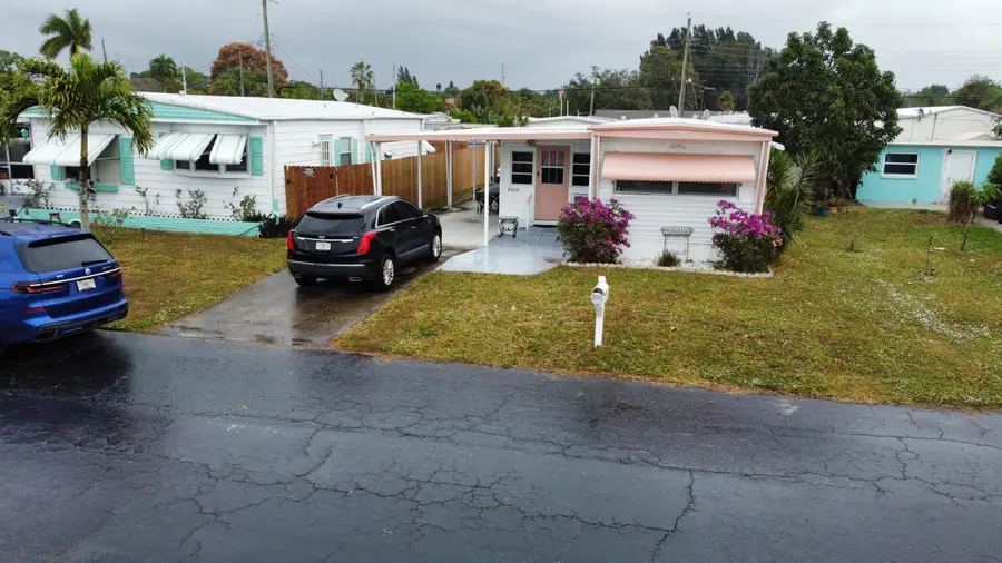 8926 Palm Street, Boynton Beach, FL 33436 - #2