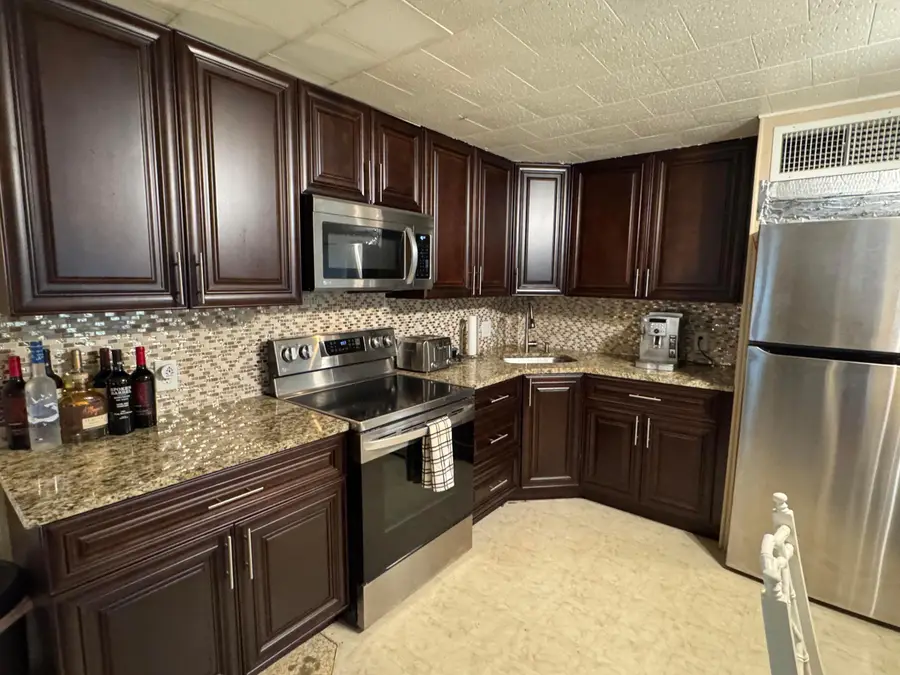 8926 Palm Street, Boynton Beach, FL 33436 - #3