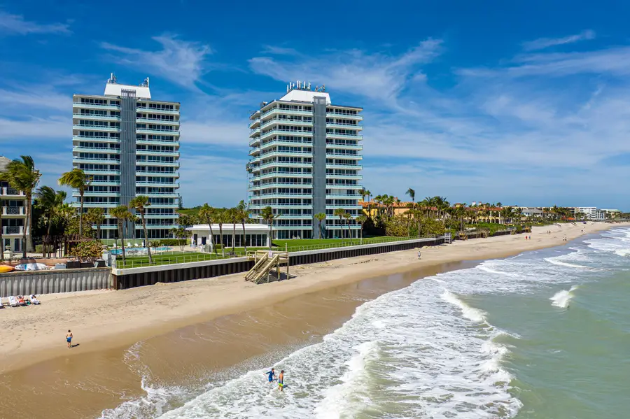 3554 Ocean Drive #Ph4n, Vero Beach, FL 32963 - #2