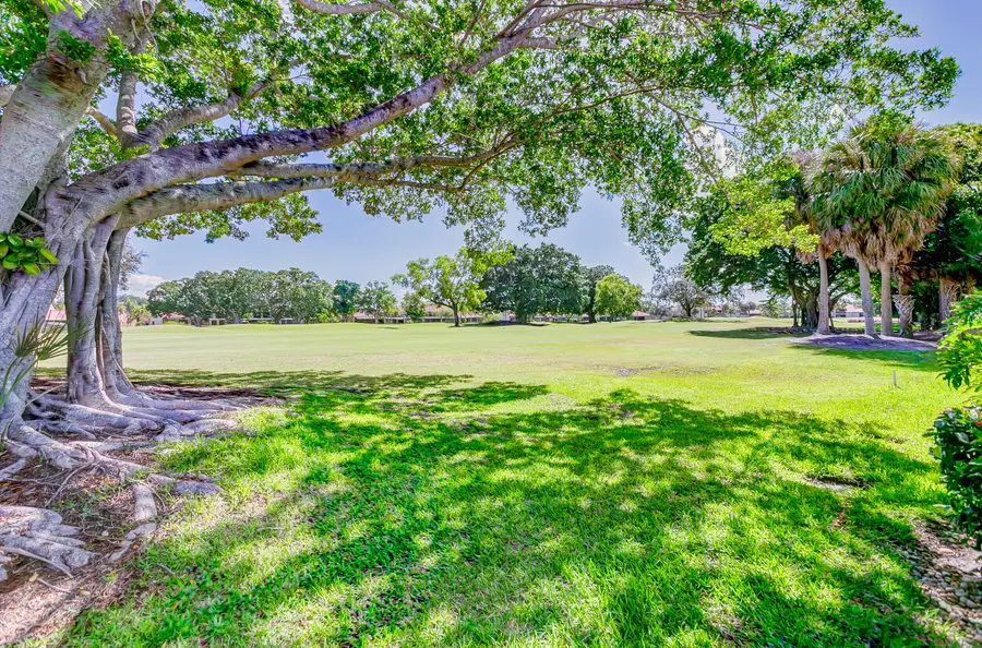 118 Monterey Pointe Drive, Palm Beach Gardens, FL 33418 - #2