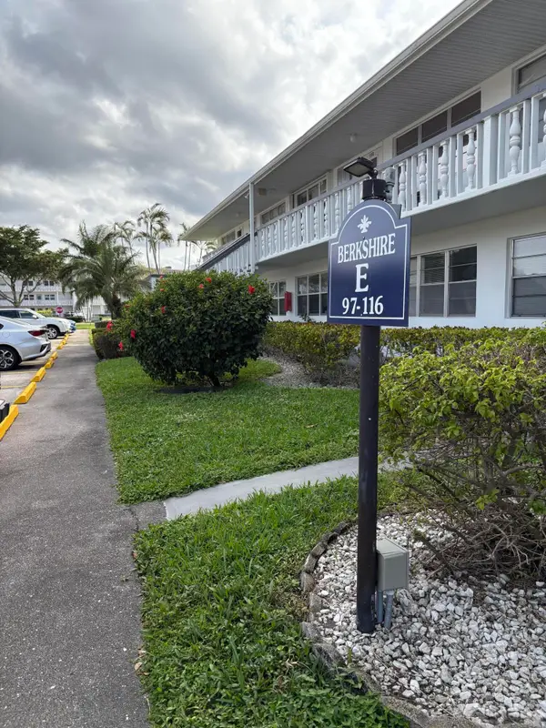 113 Berkshire E, West Palm Beach, FL 33417
