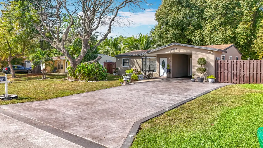 6293 NW 27th Street, Margate, FL 33063 - #2