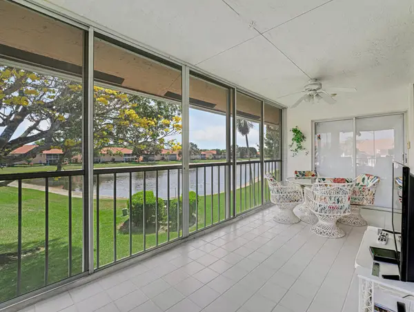 9805 Shadybrook 201 Drive #201, Boynton Beach, FL 33437