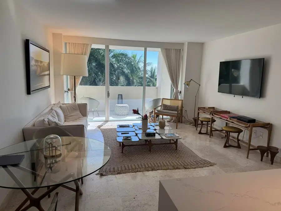 3400 SW 27th Avenue #303, Miami, FL 33133 - #2
