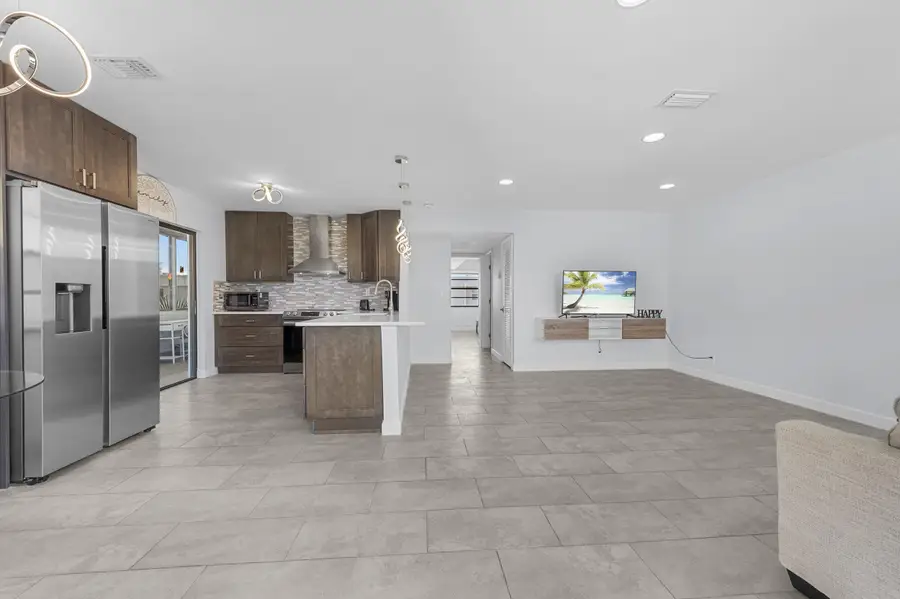234 Capri E, Delray Beach, FL 33484 - #2
