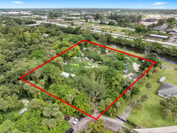 69 Armadillo Way, West Palm Beach, FL 33411