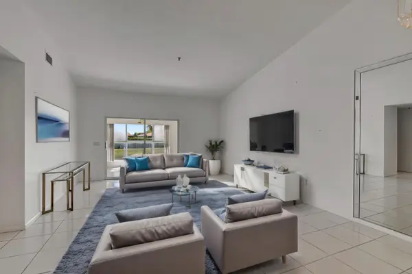 5952 Regal Glen Drive #204, Boynton Beach, FL 33437
