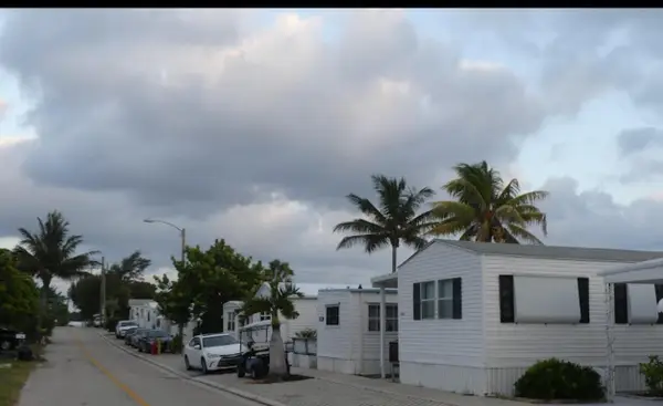 21 Bamboo Drive #Cd21, Briny Breezes, FL 33435